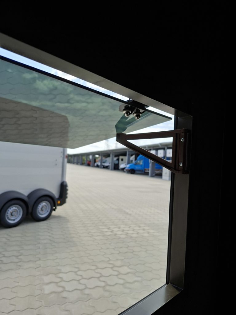 Schlafkanzel Fenster offen