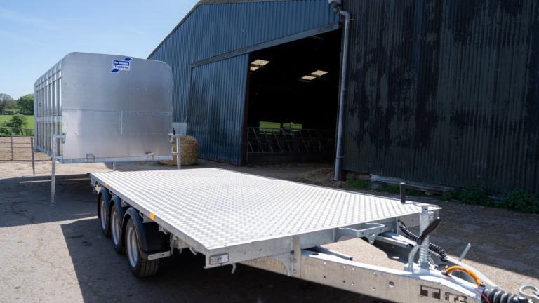 Ifor Williams DP120 Pritsche